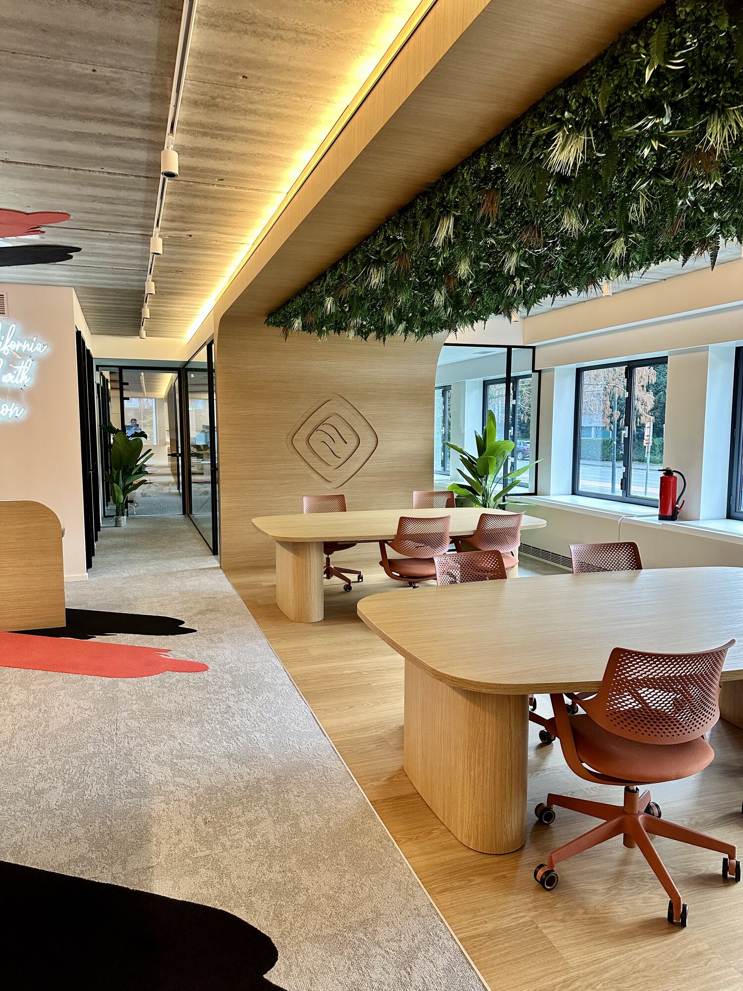 Makifornia Office - 2